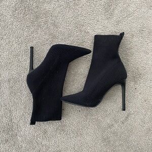 Steve Madden Dianne Black Ribbed Heeled Sock Boots